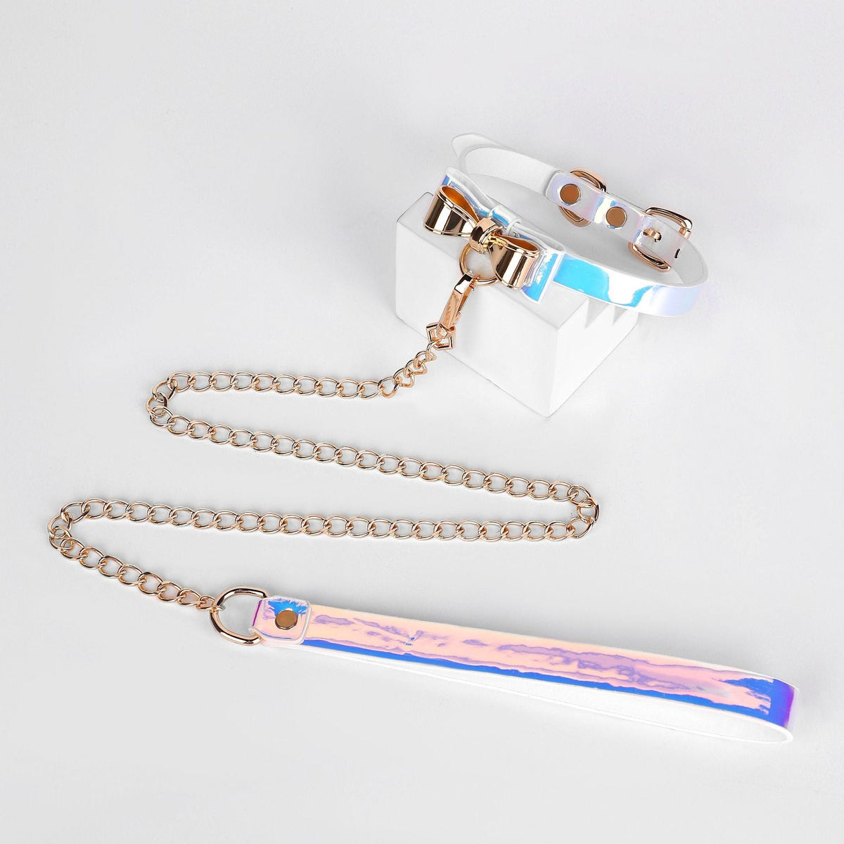 SM Gold Bow Iridescent Collar With Leash Suit
